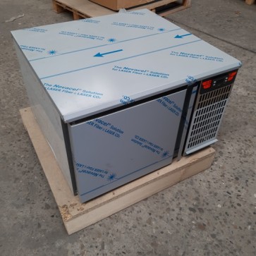 Abbattitore di temperatura 3x GN 2/3, +90°C/-18°C - DANNEGGIATO